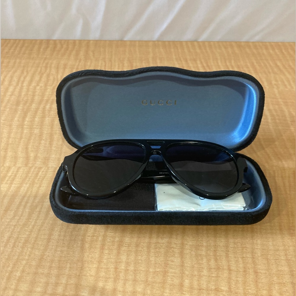 Gucci Sunglasses Black